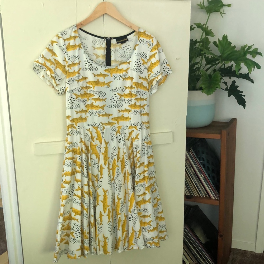 Nooworks Loretta Dress Shark Print size XL